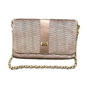 NWOT Naraya Kili Beige Satin Pleated Chain Strap Crossbody Clutch Cocktail Purse